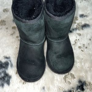 Uggs Size Toddler 10 - Black